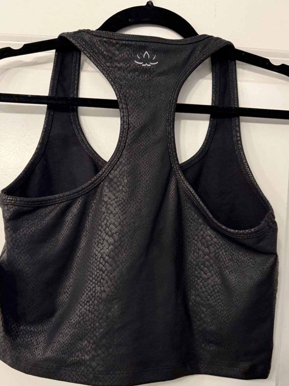 Beyond Yoga Croc Print Tank - Picture 7 of 7